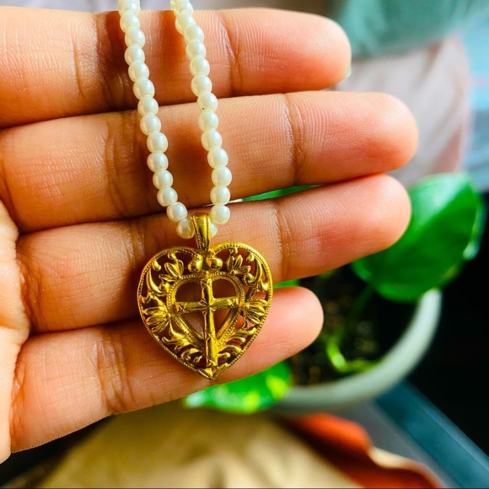Pearl necklace with heart Christ cross pendant